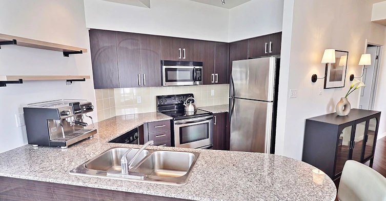 1812-230 Queens Quay W, Toronto, ON, M5J 2Y7 - 4