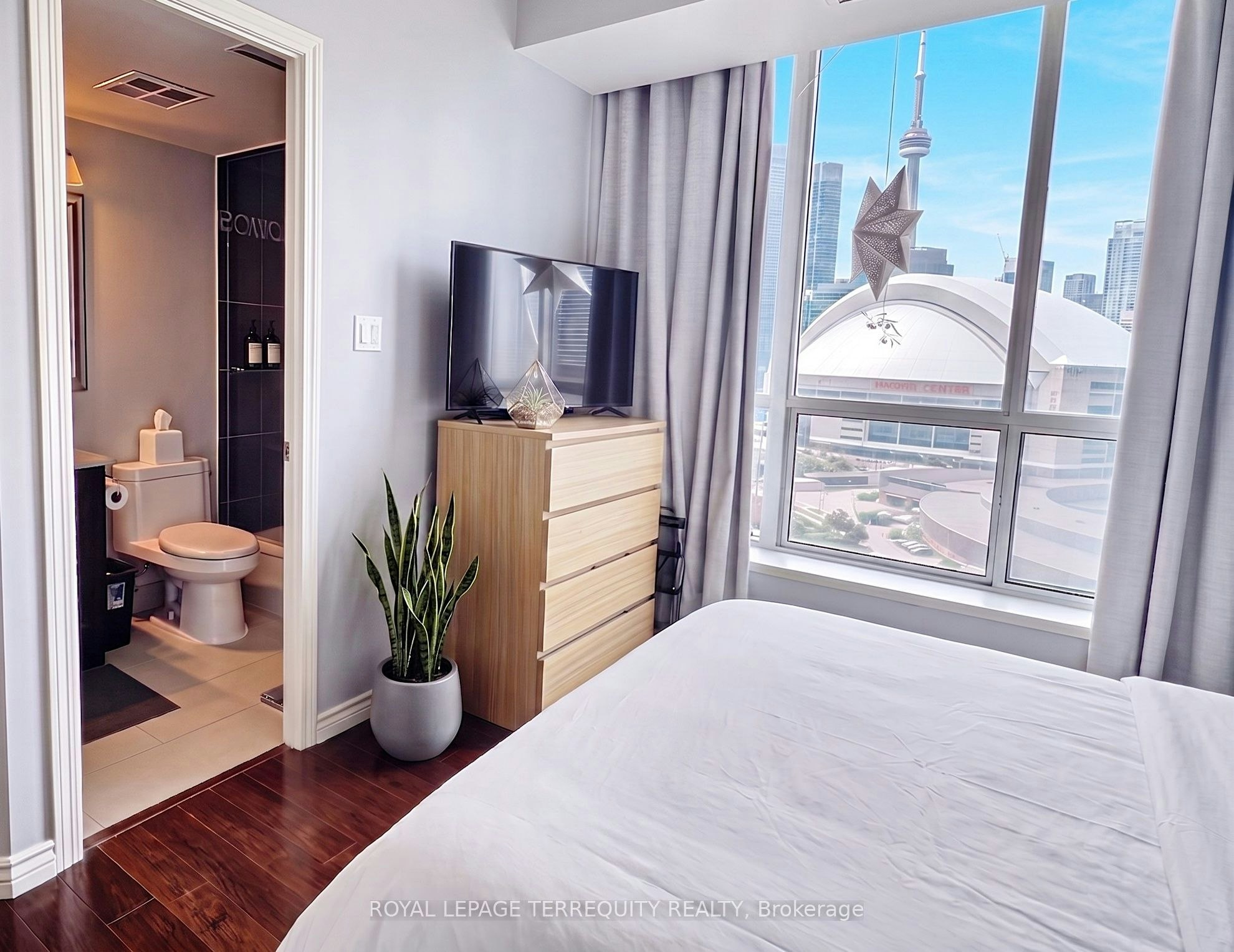 1812-230 Queens Quay W, Toronto, ON, M5J 2Y7 - 7
