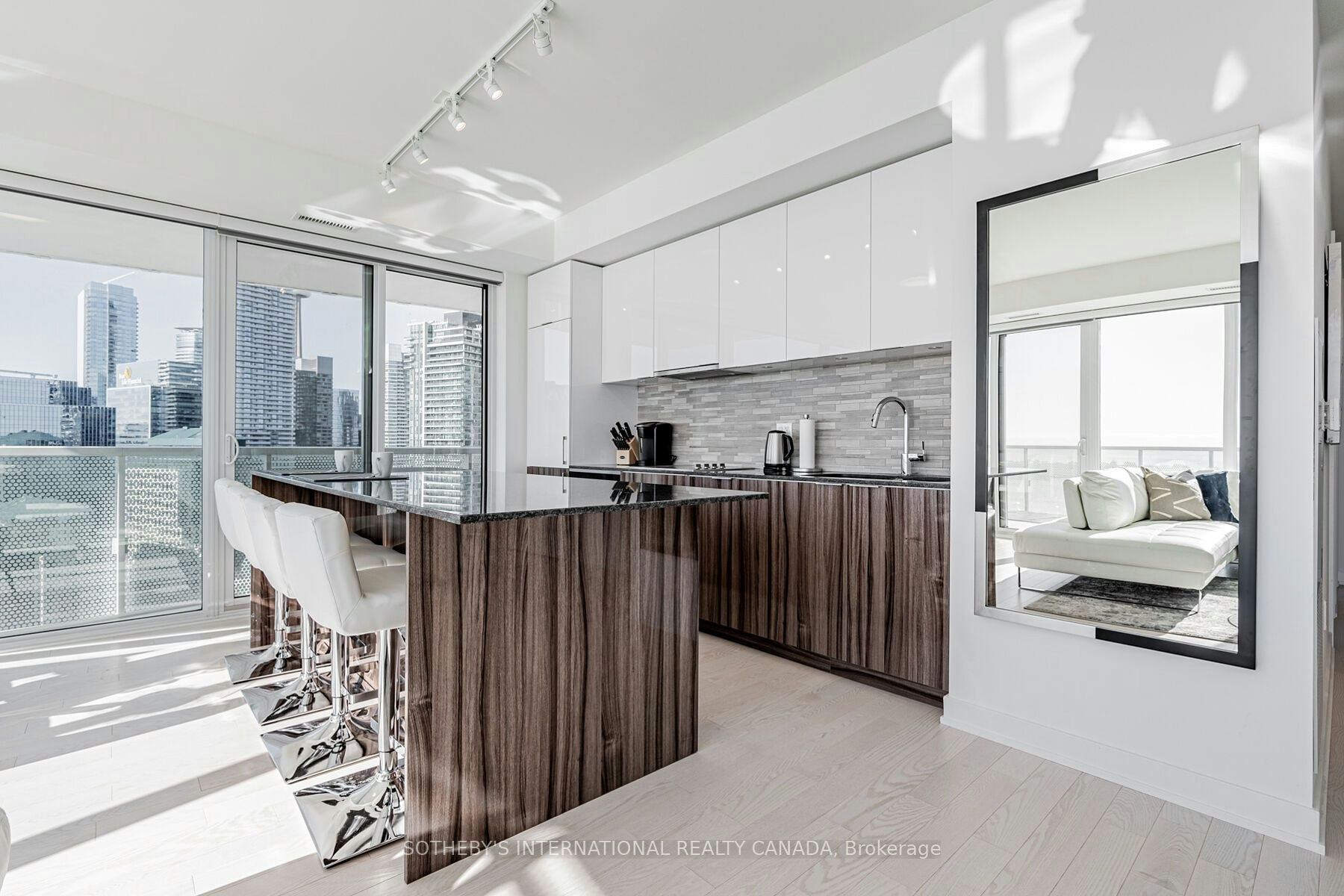 3403-15 Queens Quay E, Toronto, ON, M5E 0A5 - 5
