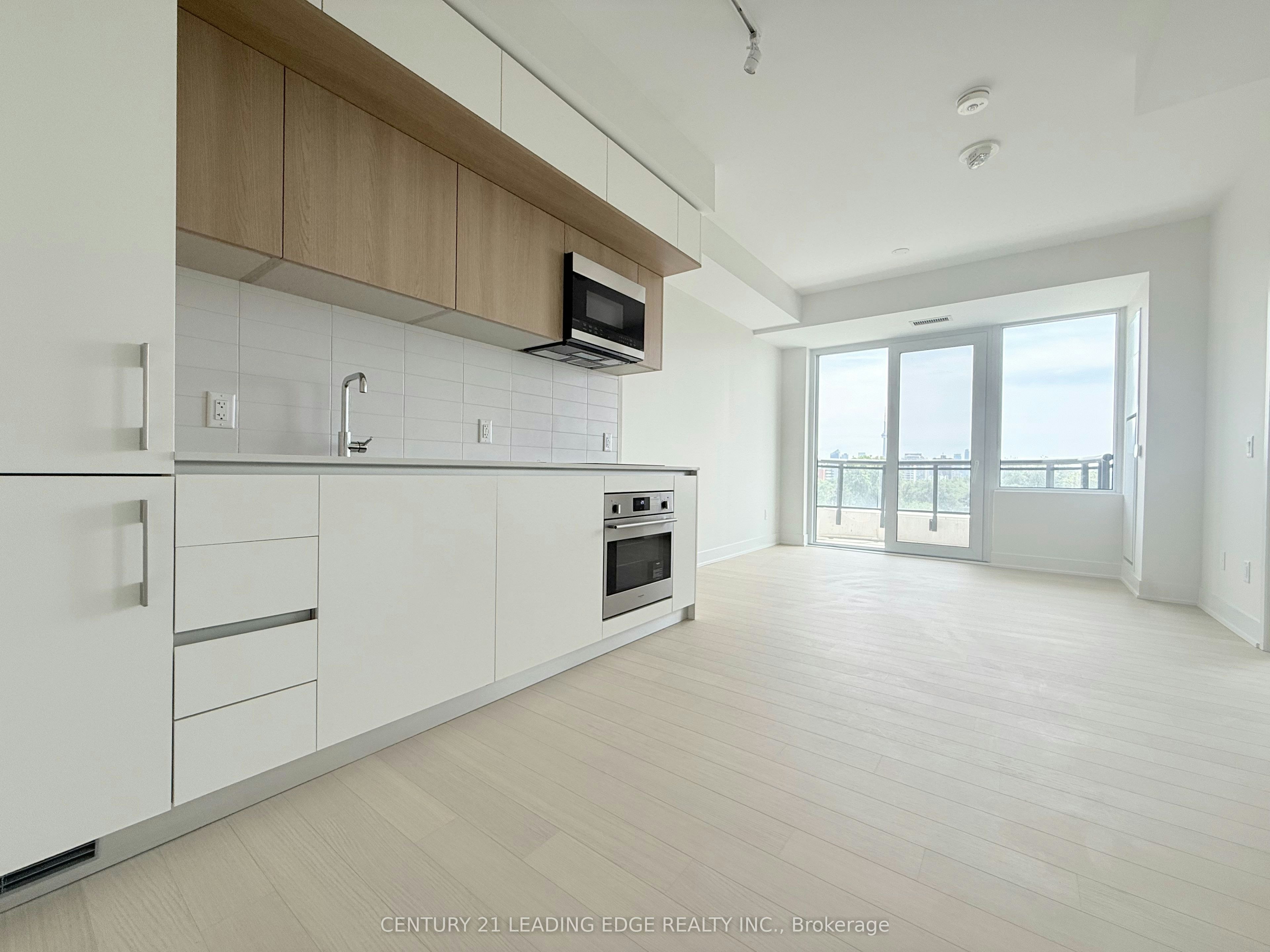 706-322 Dupont Street, Toronto, ON, M5R 0E3
