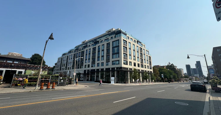 318-3 Strathgowan Avenue, Toronto, ON, M4N 1B8 - 2