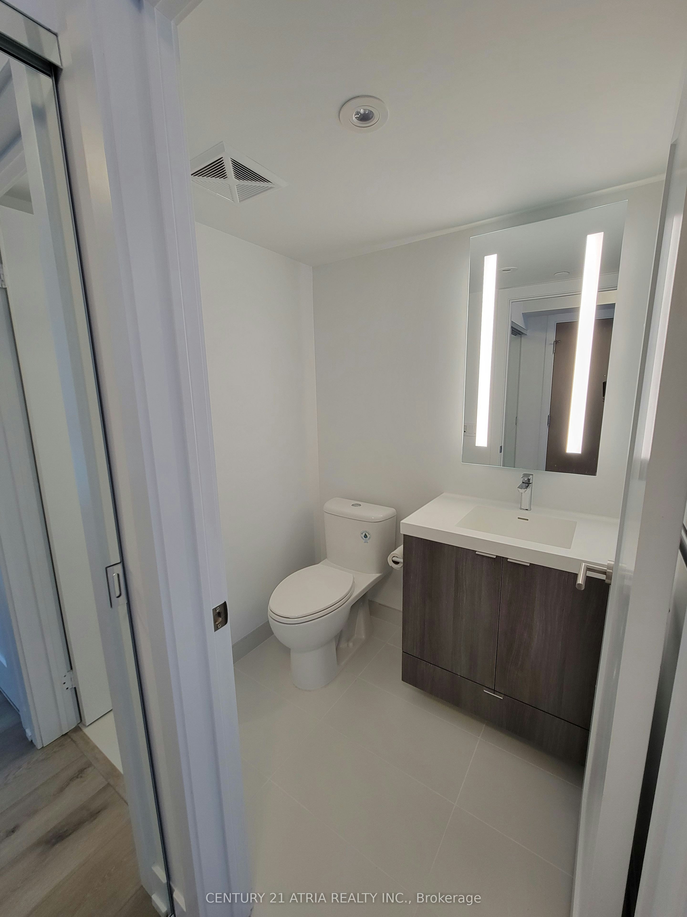 2224-585 Bloor Street E, Toronto, ON, M4W 0B3 - 5
