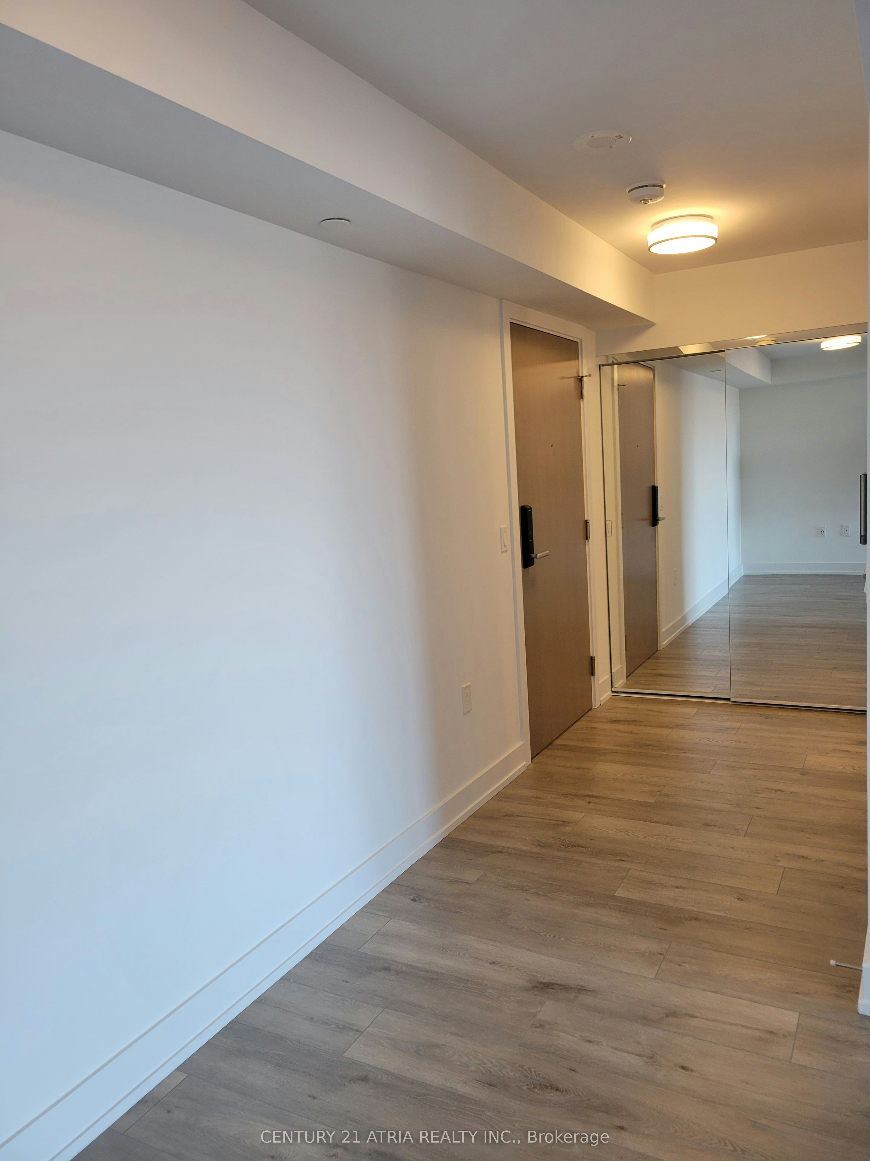2224-585 Bloor Street E, Toronto, ON, M4W 0B3 - 4