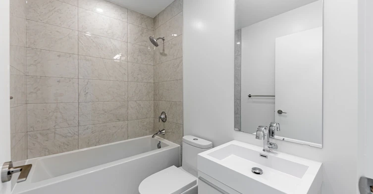 39 Roehampton Avenue, Toronto, ON, M4P 0G1 - 3