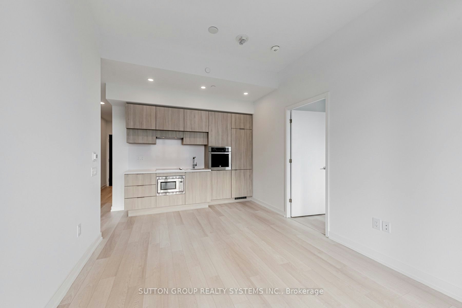 39 Roehampton Avenue, Toronto, ON, M4P 0G1 - 6
