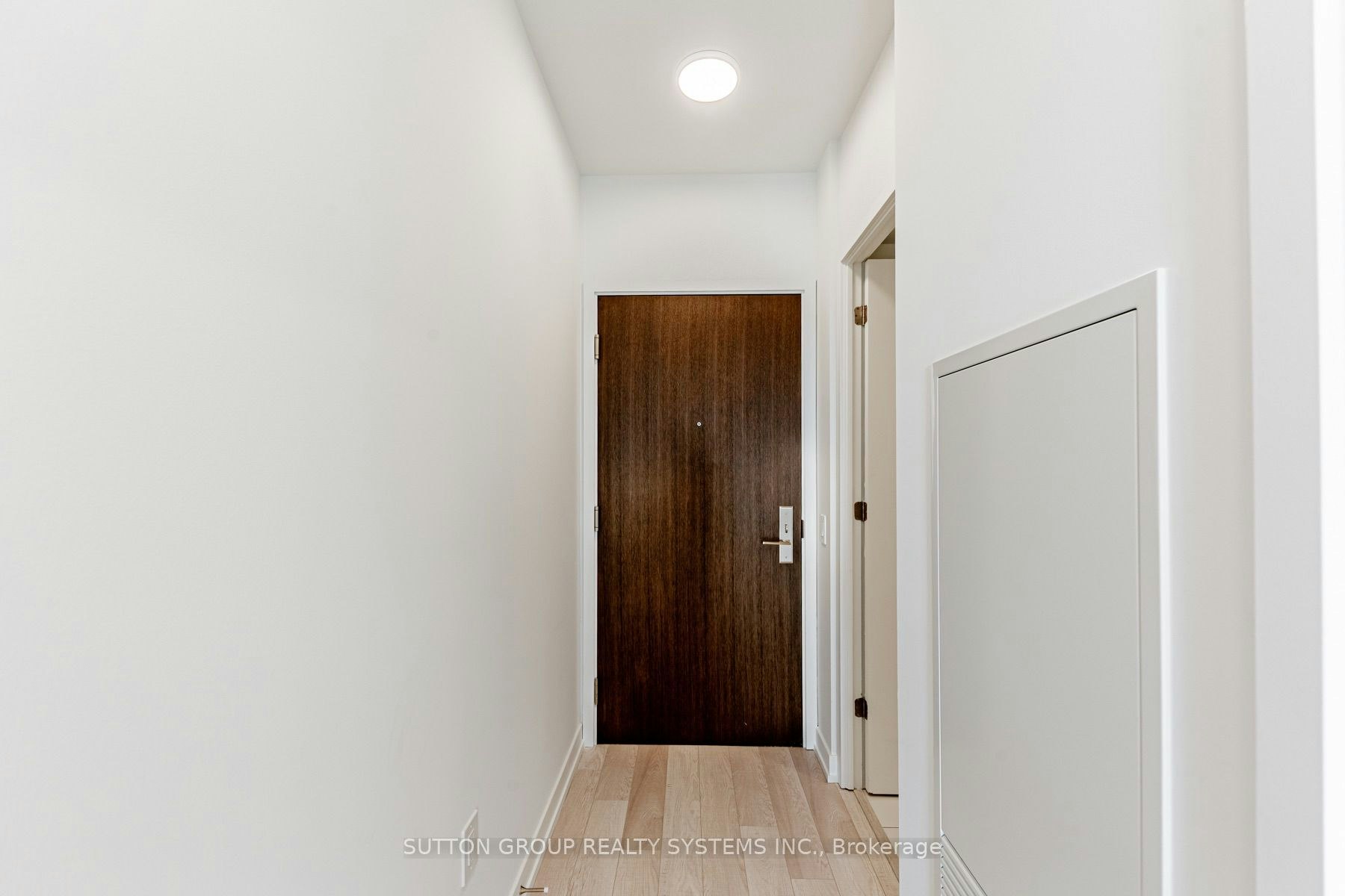 39 Roehampton Avenue, Toronto, ON, M4P 0G1 - 2