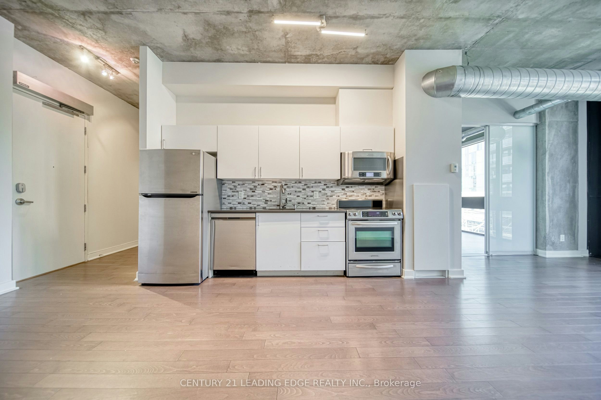 306-60 Bathurst Street, Toronto, ON, M5V 2P4 - 4