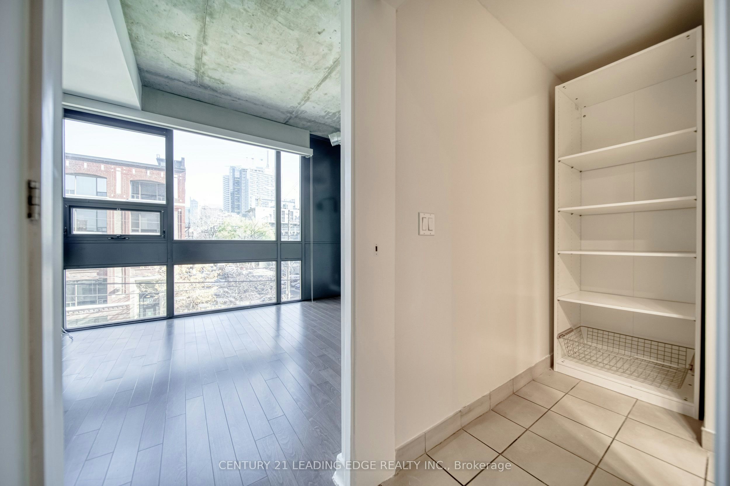 306-60 Bathurst Street, Toronto, ON, M5V 2P4 - 10