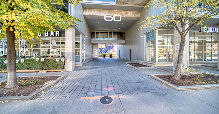 306-60 Bathurst Street, Toronto, ON, M5V 2P4 - 2