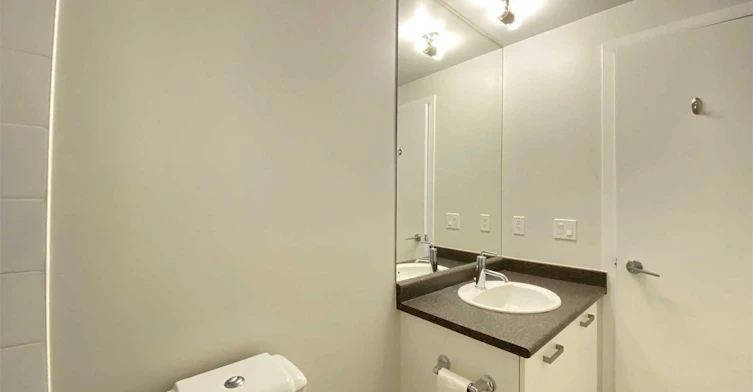 1601-832 Bay Street, Toronto, ON, M5S 1Z6 - 8