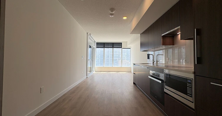 316-1 Concord Cityplace Way, Toronto, ON, M5V 0X3 - 6