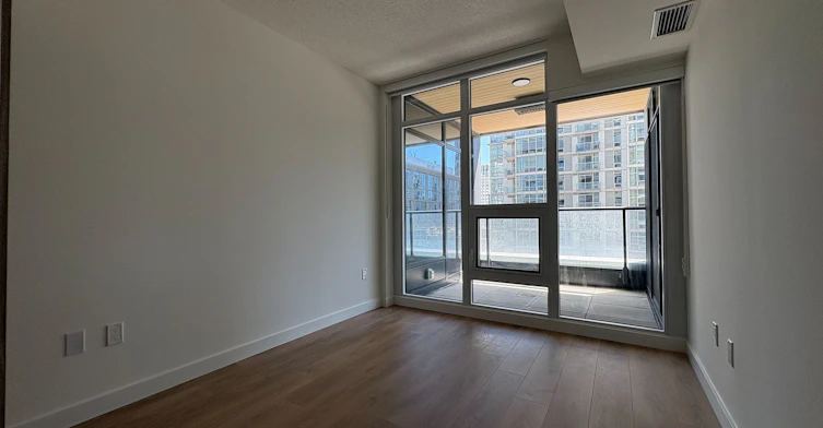 316-1 Concord Cityplace Way, Toronto, ON, M5V 0X3 - 7