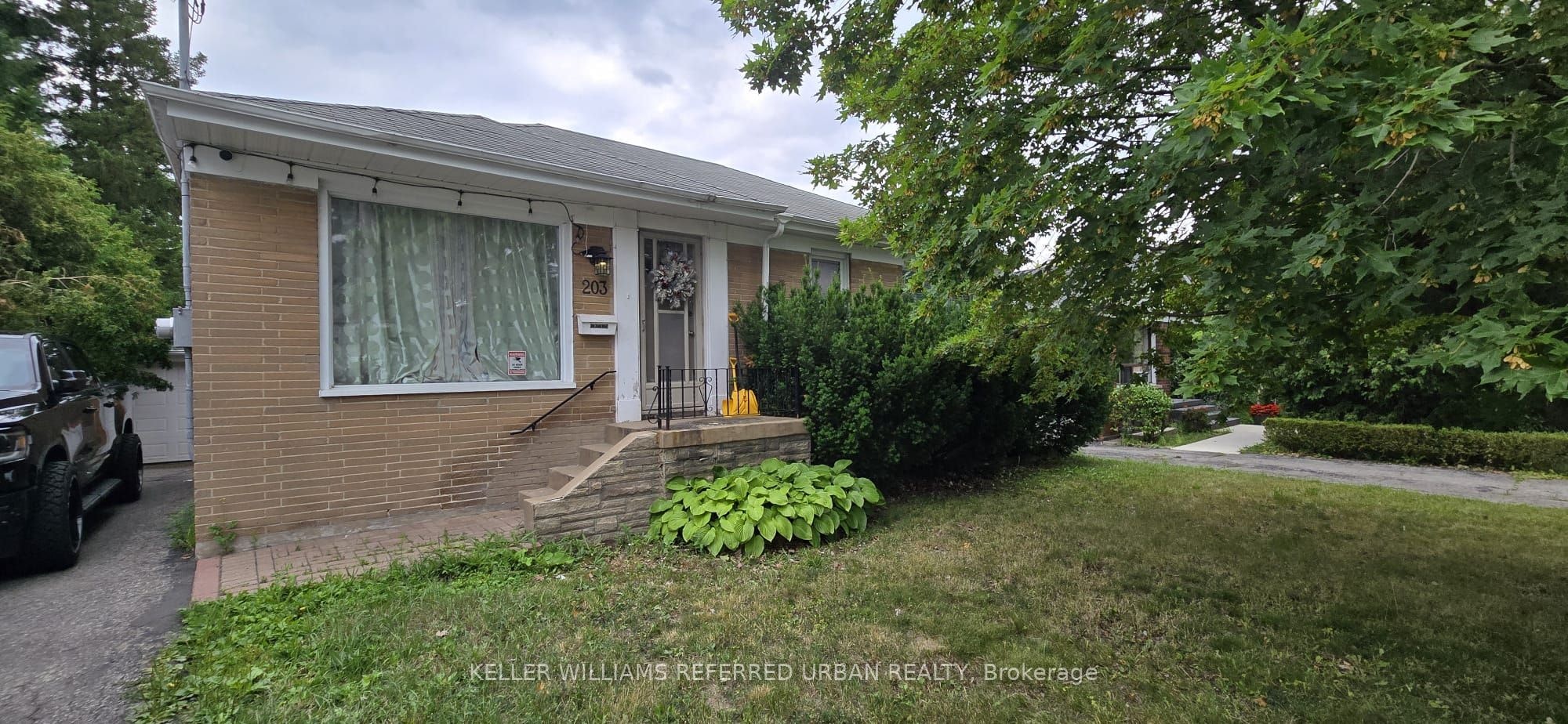 203 Hendon Avenue, Toronto, ON, M2M 1A9