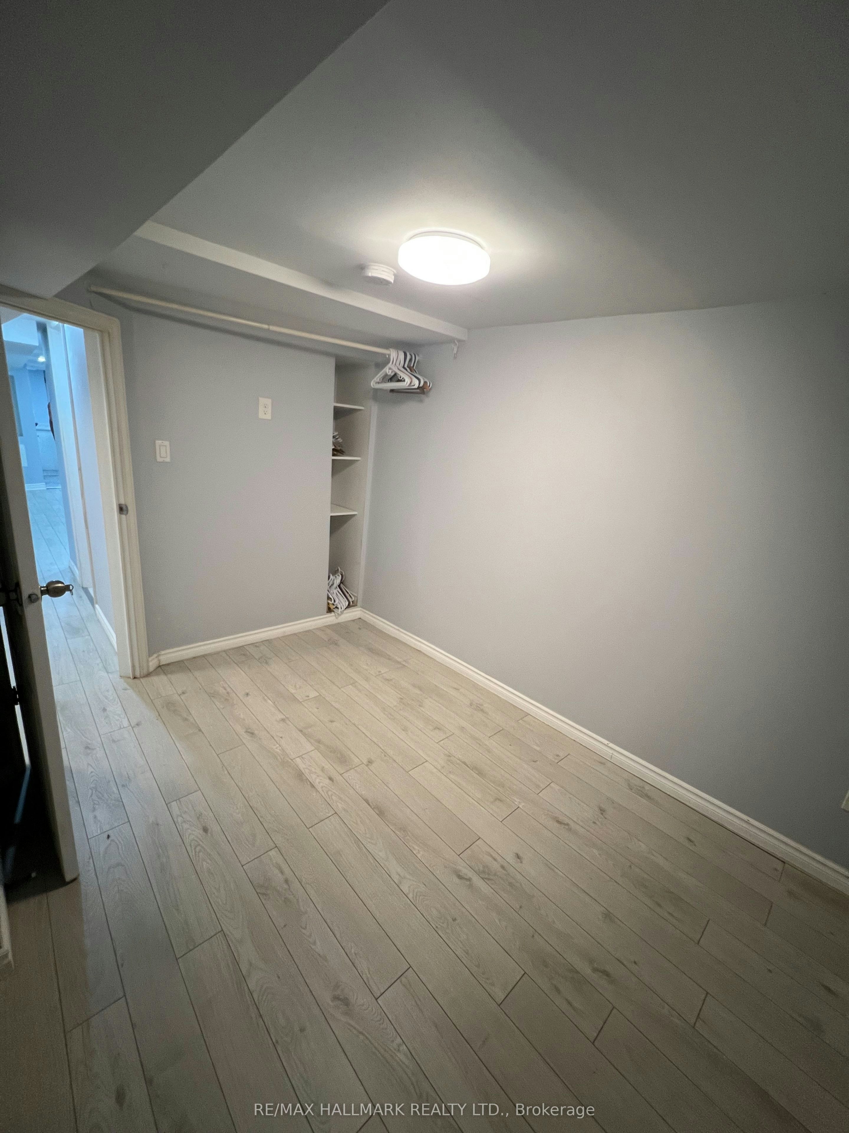 #Basement-102 Barton Avenue, Toronto, ON, M6G 1P6 - 10