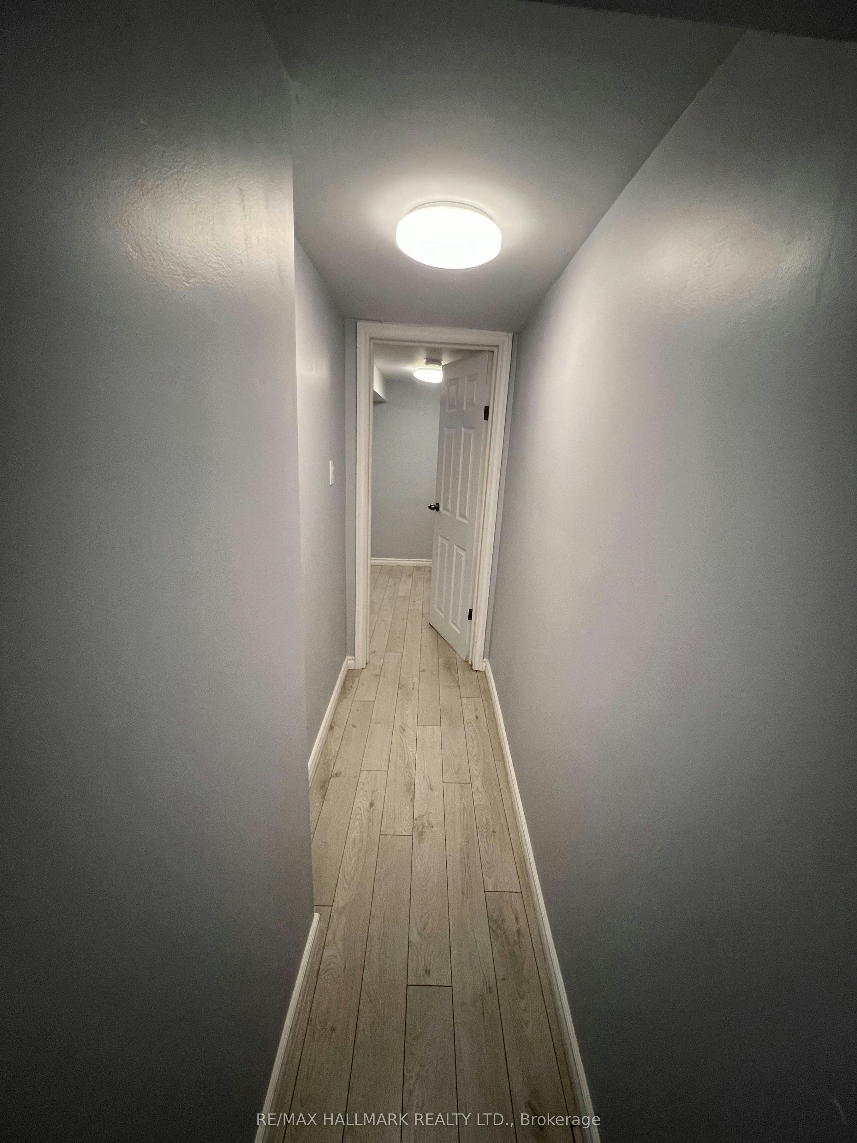 #Basement-102 Barton Avenue, Toronto, ON, M6G 1P6 - 11