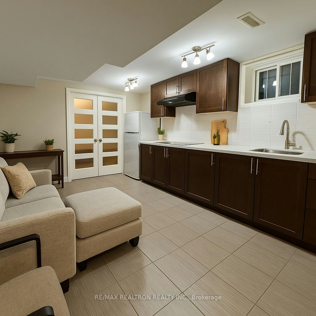 Basement A-36 George Henry Boulevard, Toronto, ON, M2J 1E2 - 3