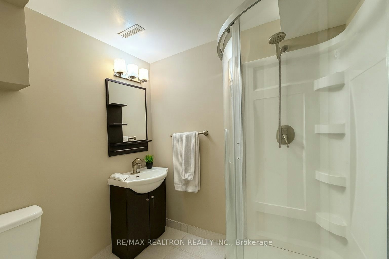 Basement A-36 George Henry Boulevard, Toronto, ON, M2J 1E2 - 6