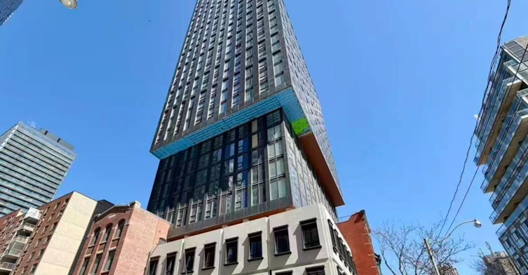 3211-100 Queen Street, Toronto, ON, M5C 0B5 - 6