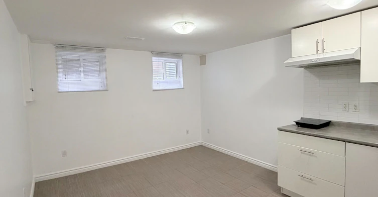 Basement B-36 George Henry Boulevard, Toronto, ON, M2J 1E2 - 5
