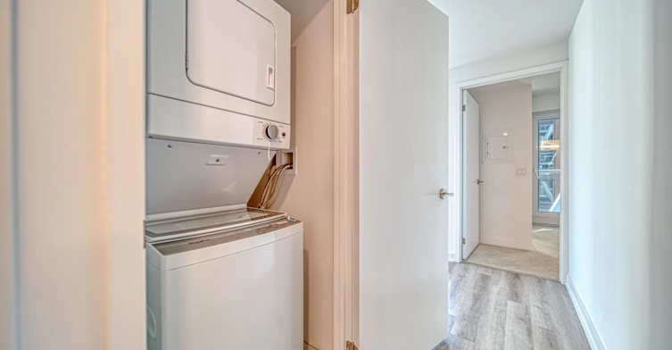 1919-230 Simcoe Street, Toronto, ON, M5T 0G7 - 23