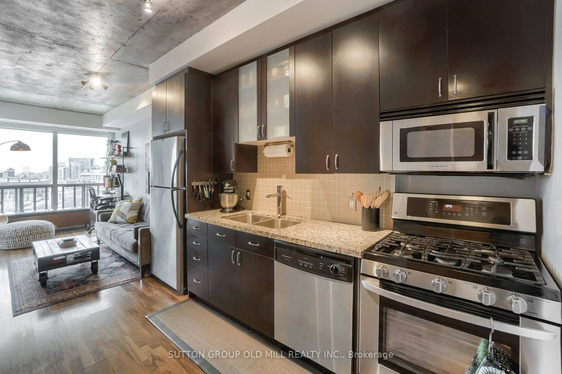 1124-1 Shaw Street, Toronto, ON, M6K 0A1 - 10