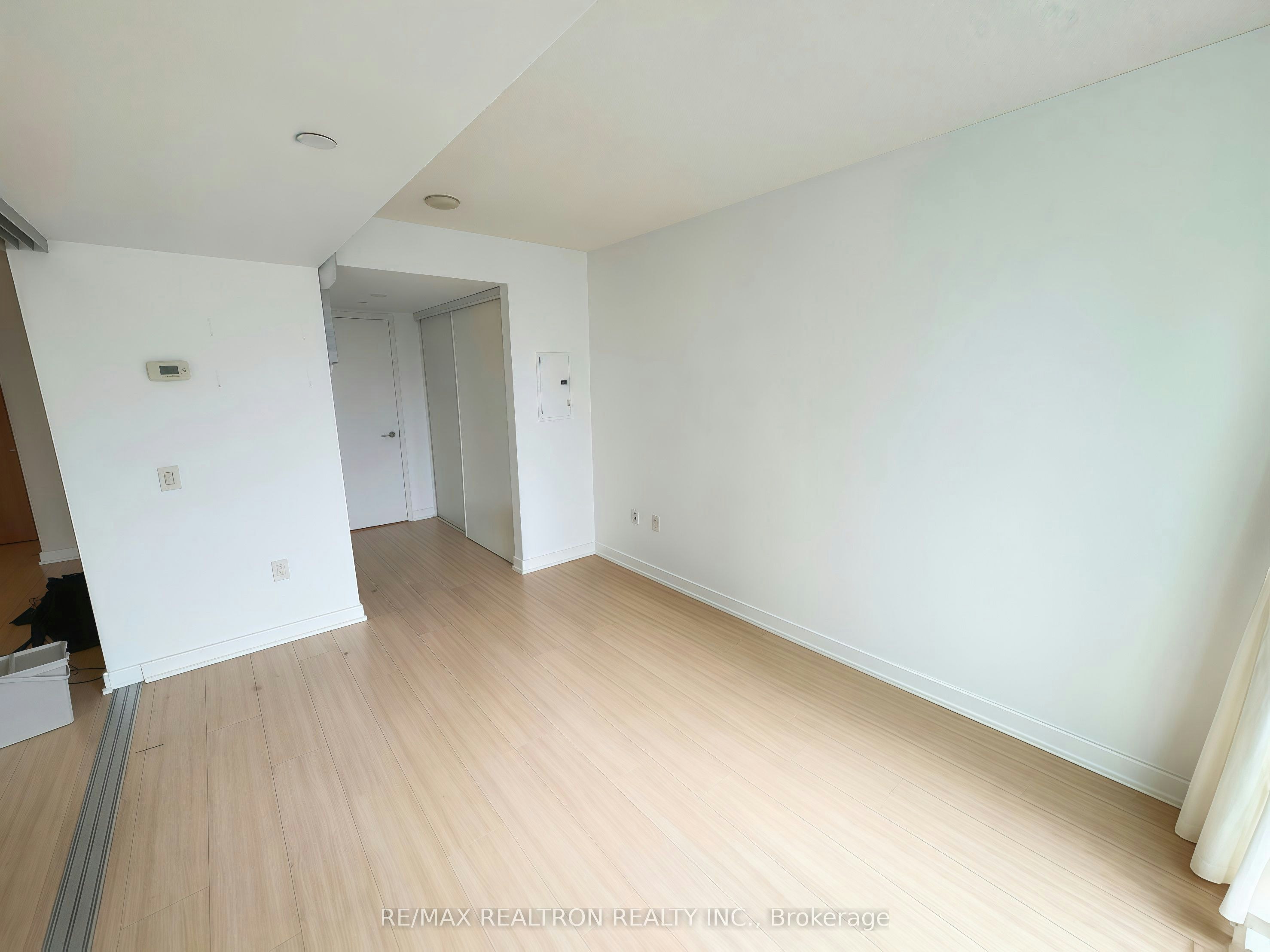 1211-85 Queens Wharf Road, Toronto, ON, M5V 0J9 - 9