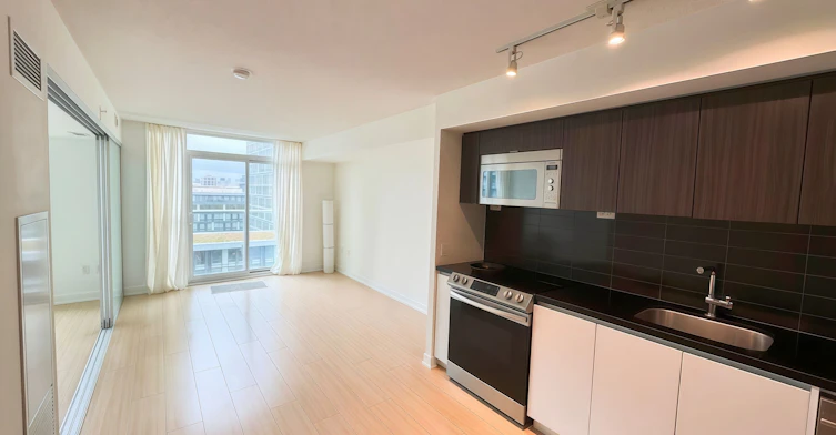 1211-85 Queens Wharf Road, Toronto, ON, M5V 0J9 - 2