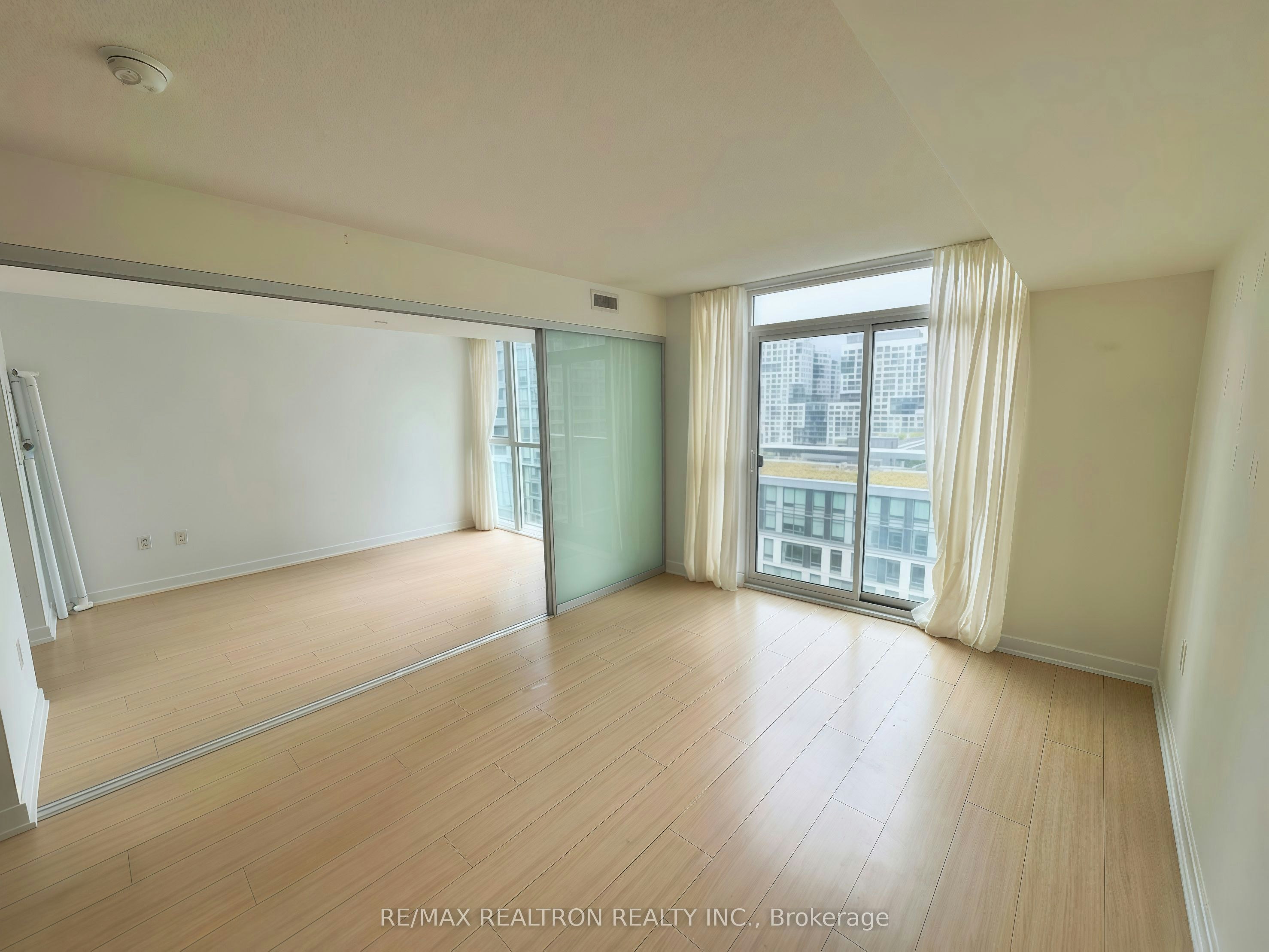 1211-85 Queens Wharf Road, Toronto, ON, M5V 0J9 - 5