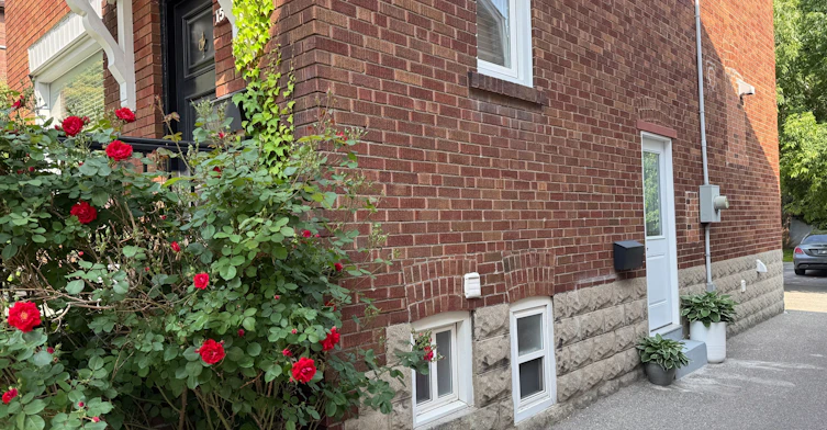 Lower-150 Davisville Avenue, Toronto, ON, M4S 1E8 - 2