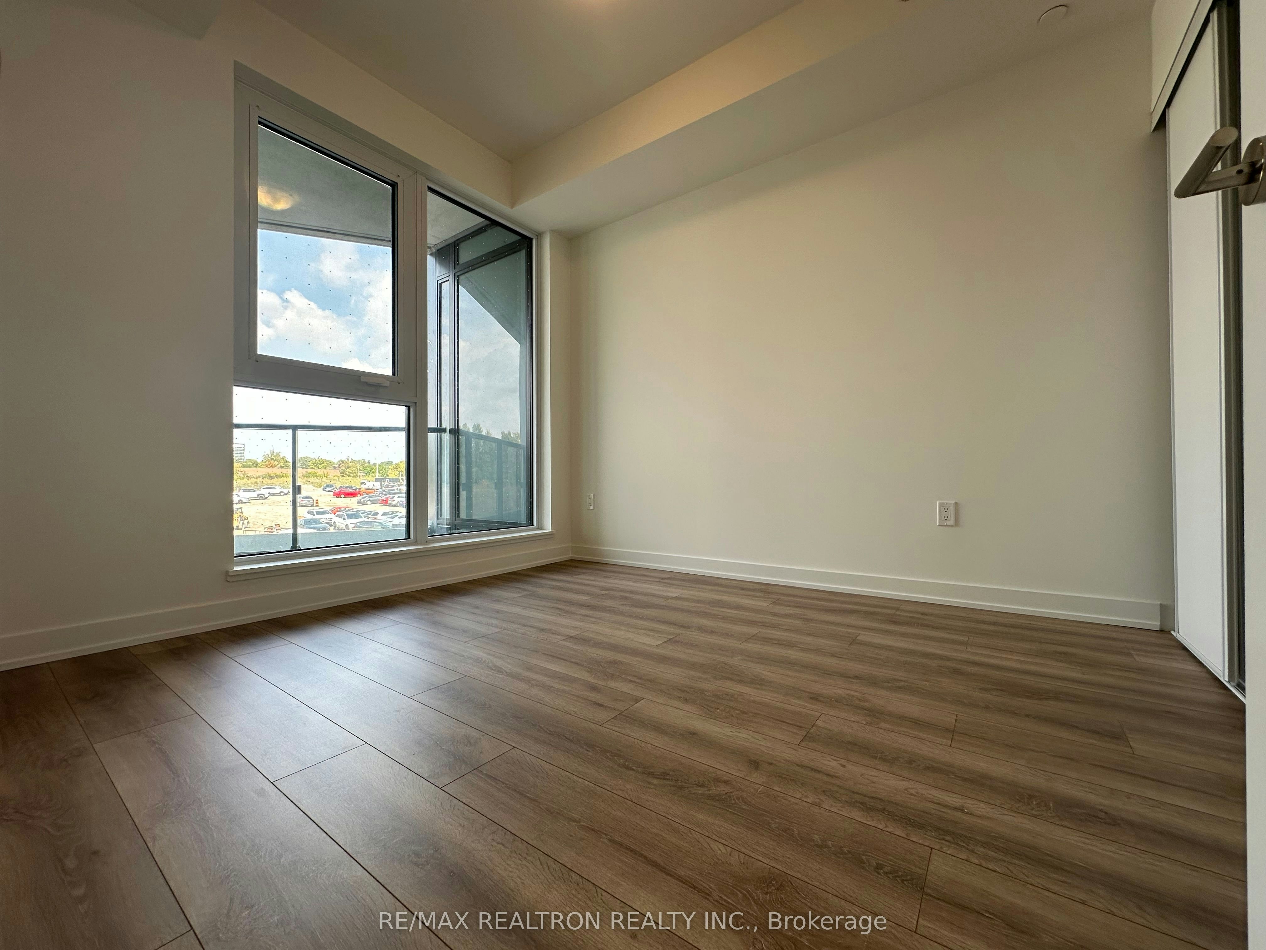 217-1 Kyle Lowry Road, Toronto, ON, M3C 1H7 - 8