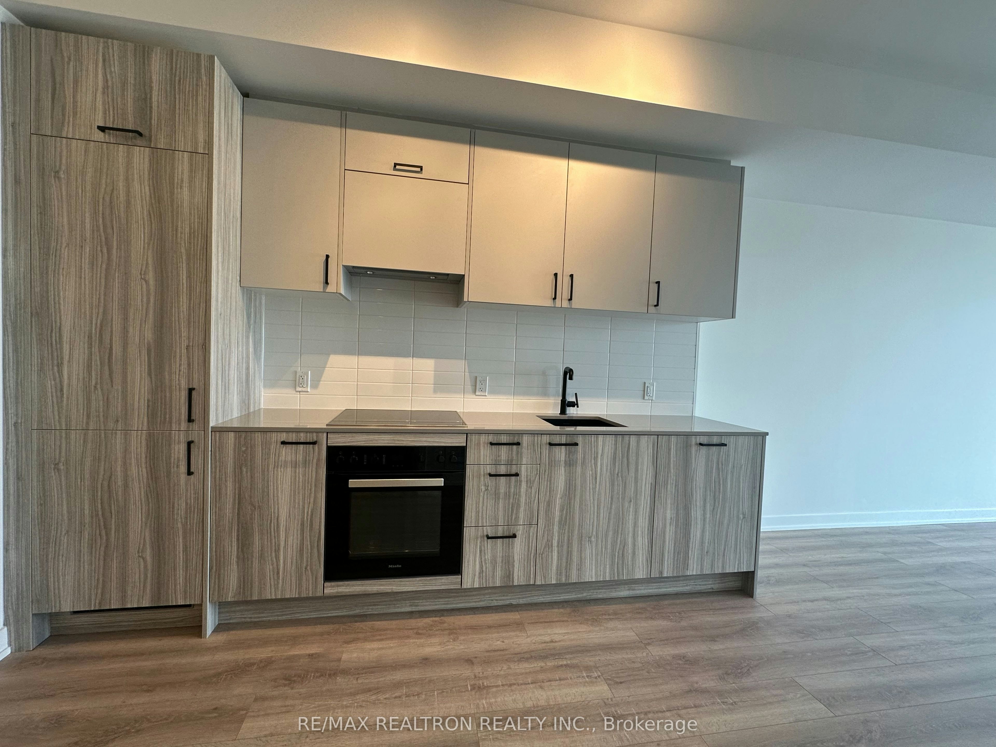 217-1 Kyle Lowry Road, Toronto, ON, M3C 1H7 - 5