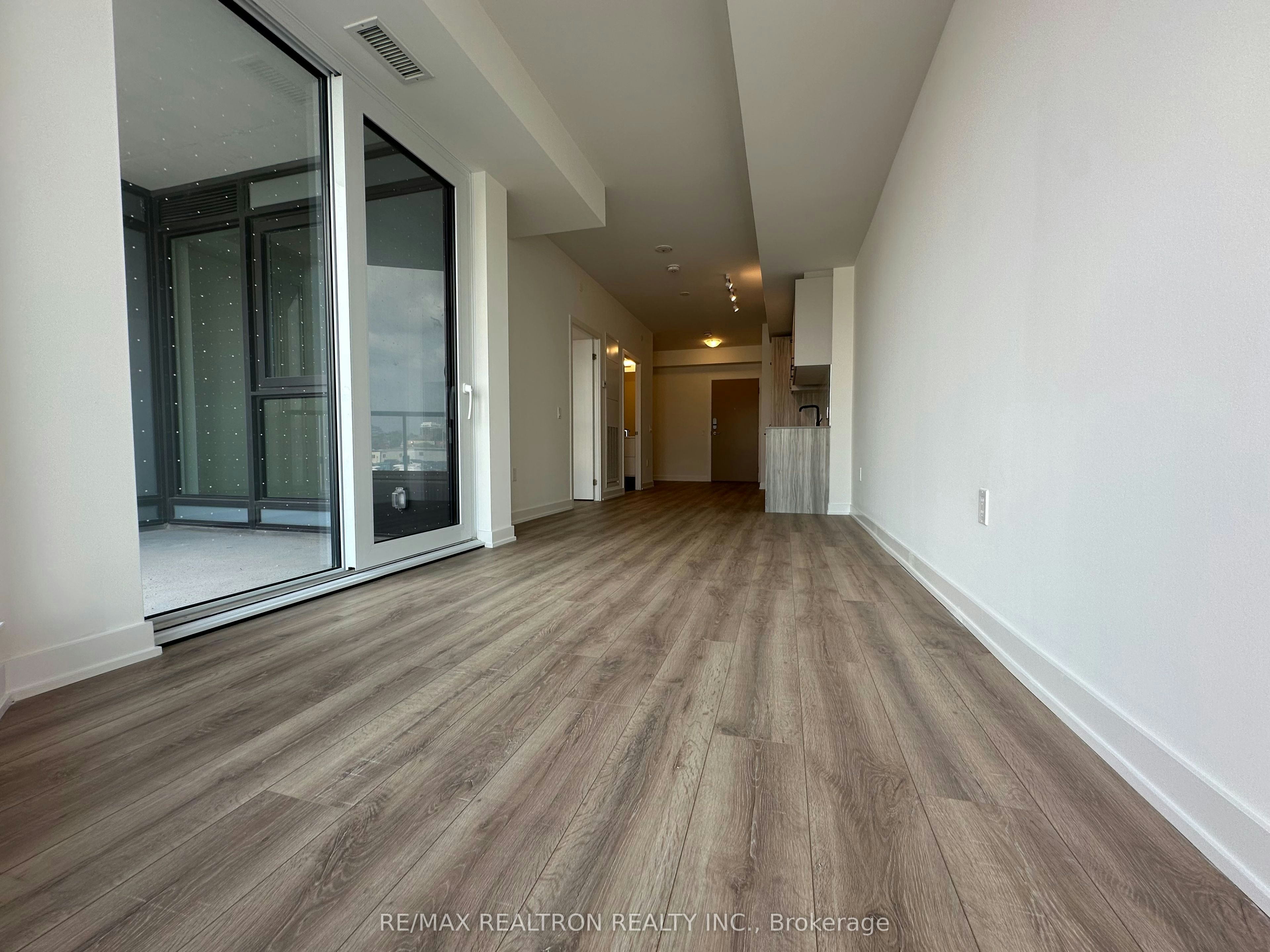 217-1 Kyle Lowry Road, Toronto, ON, M3C 1H7 - 6