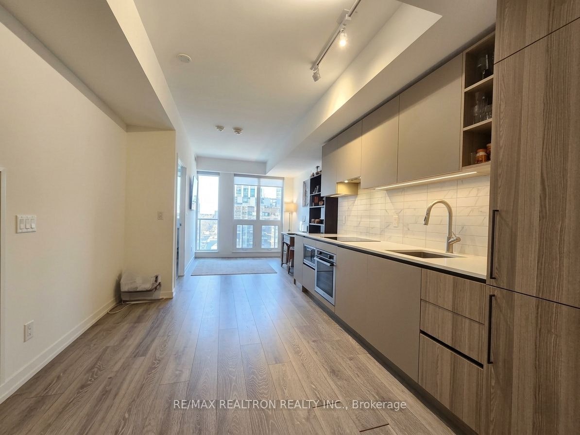 1212-55 Mercer Street, Toronto, ON, M5V 3W2 - 3
