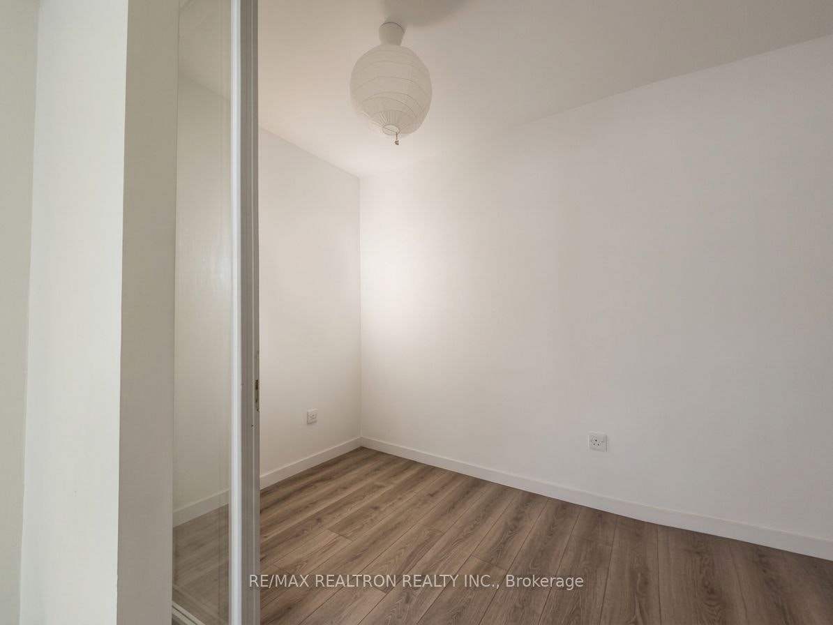 1212-55 Mercer Street, Toronto, ON, M5V 3W2 - 12