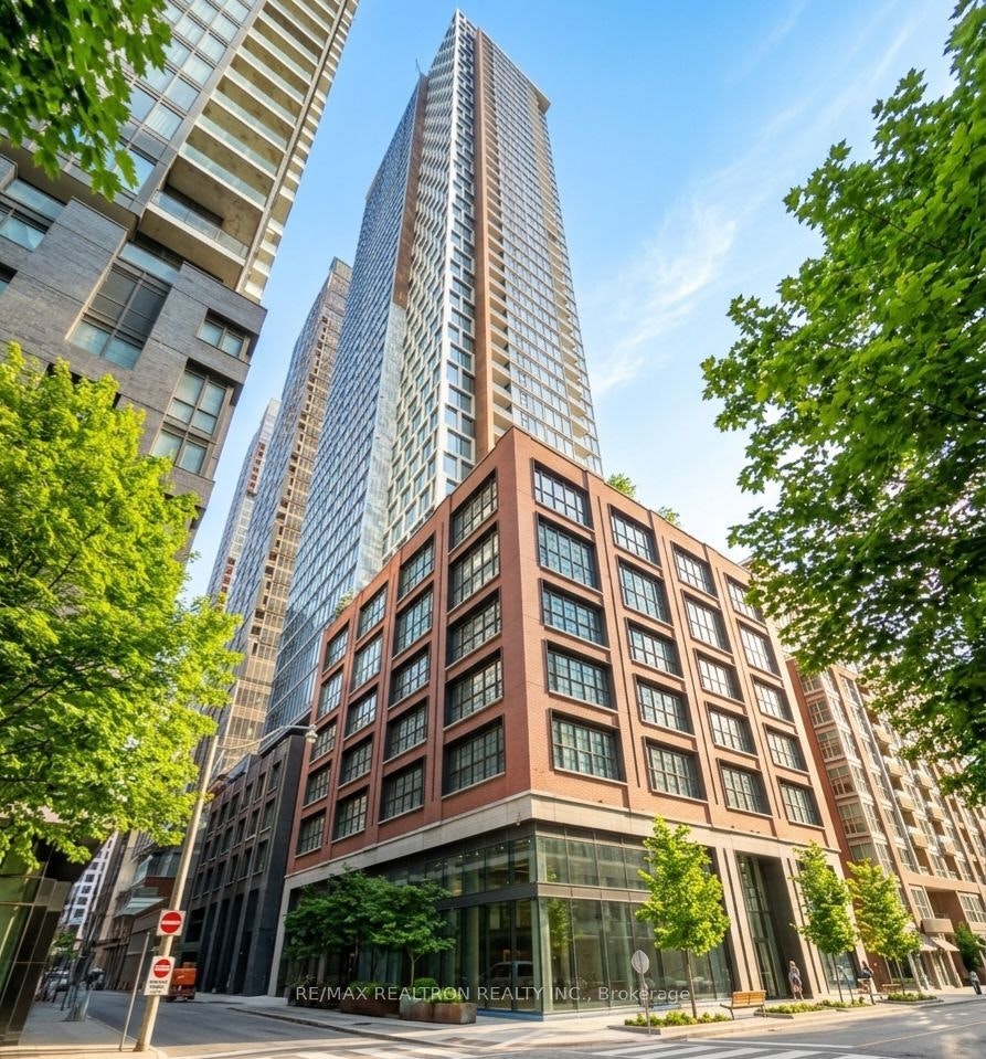 1212-55 Mercer Street, Toronto, ON, M5V 3W2 - 2