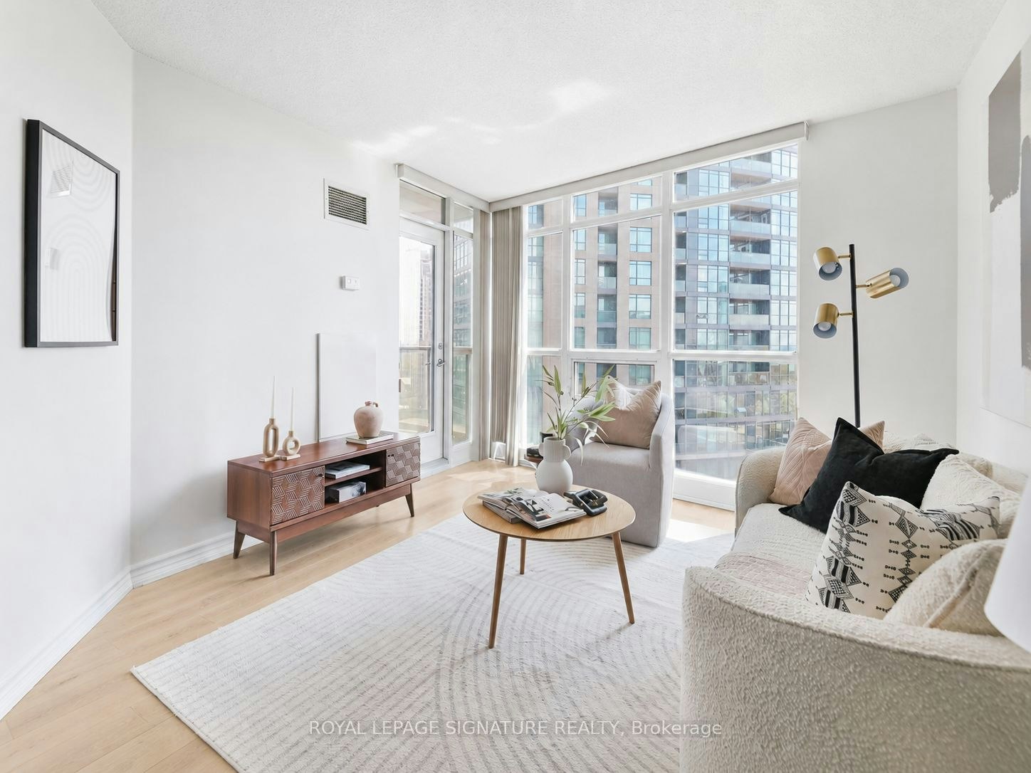 1102-231 Fort York Boulevard, Toronto, ON, M5V 1B2 - 4