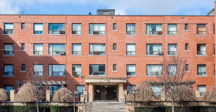 218-2550 Bathurst Street, Toronto, ON, M6B 2Z2