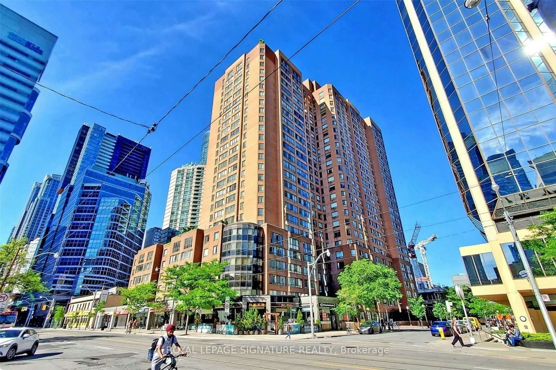 419-633 Bay Street, Toronto, ON, M5G 2G4