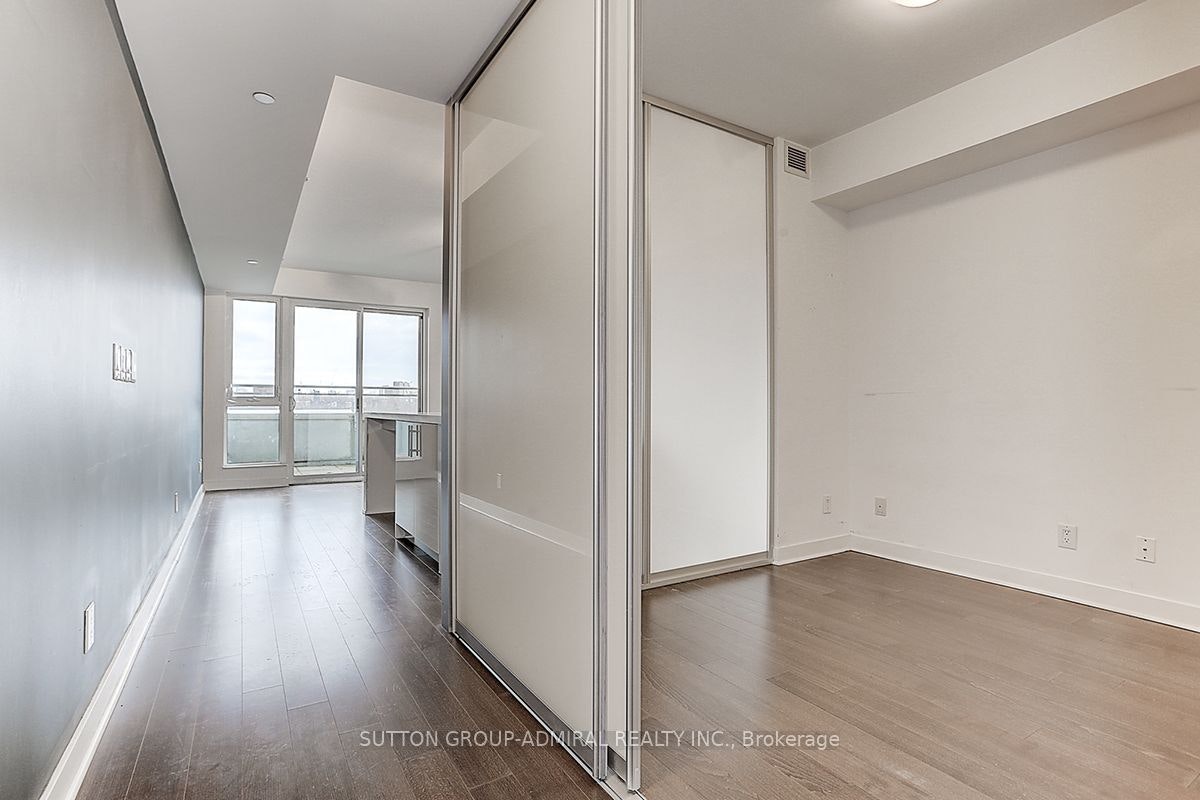 403-156 Portland Street, Toronto, ON, M5V 0G1 - 3