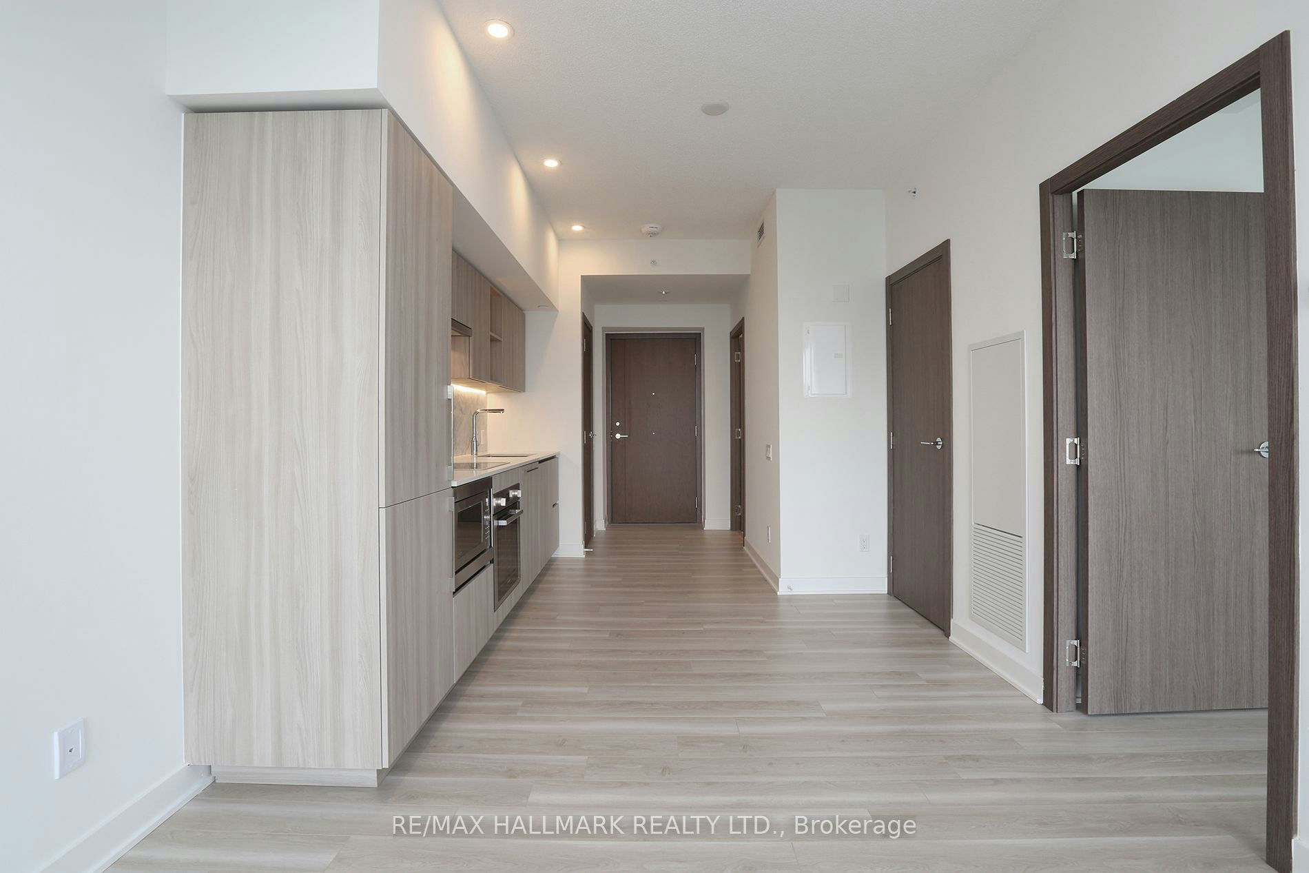 4007-17 Bathurst Street, Toronto, ON, M6A 2E1 - 16