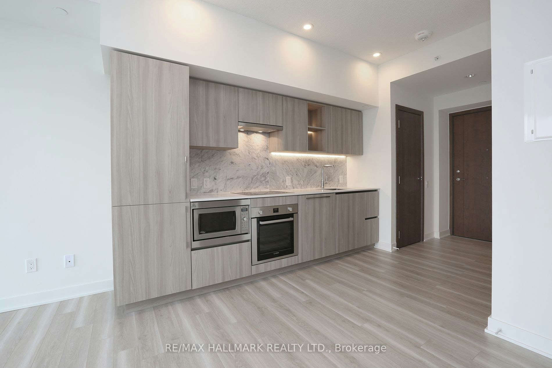 4007-17 Bathurst Street, Toronto, ON, M6A 2E1 - 15