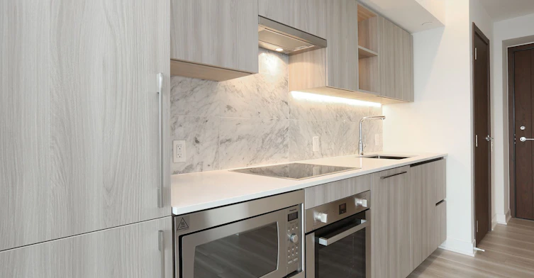 4007-17 Bathurst Street, Toronto, ON, M6A 2E1 - 13