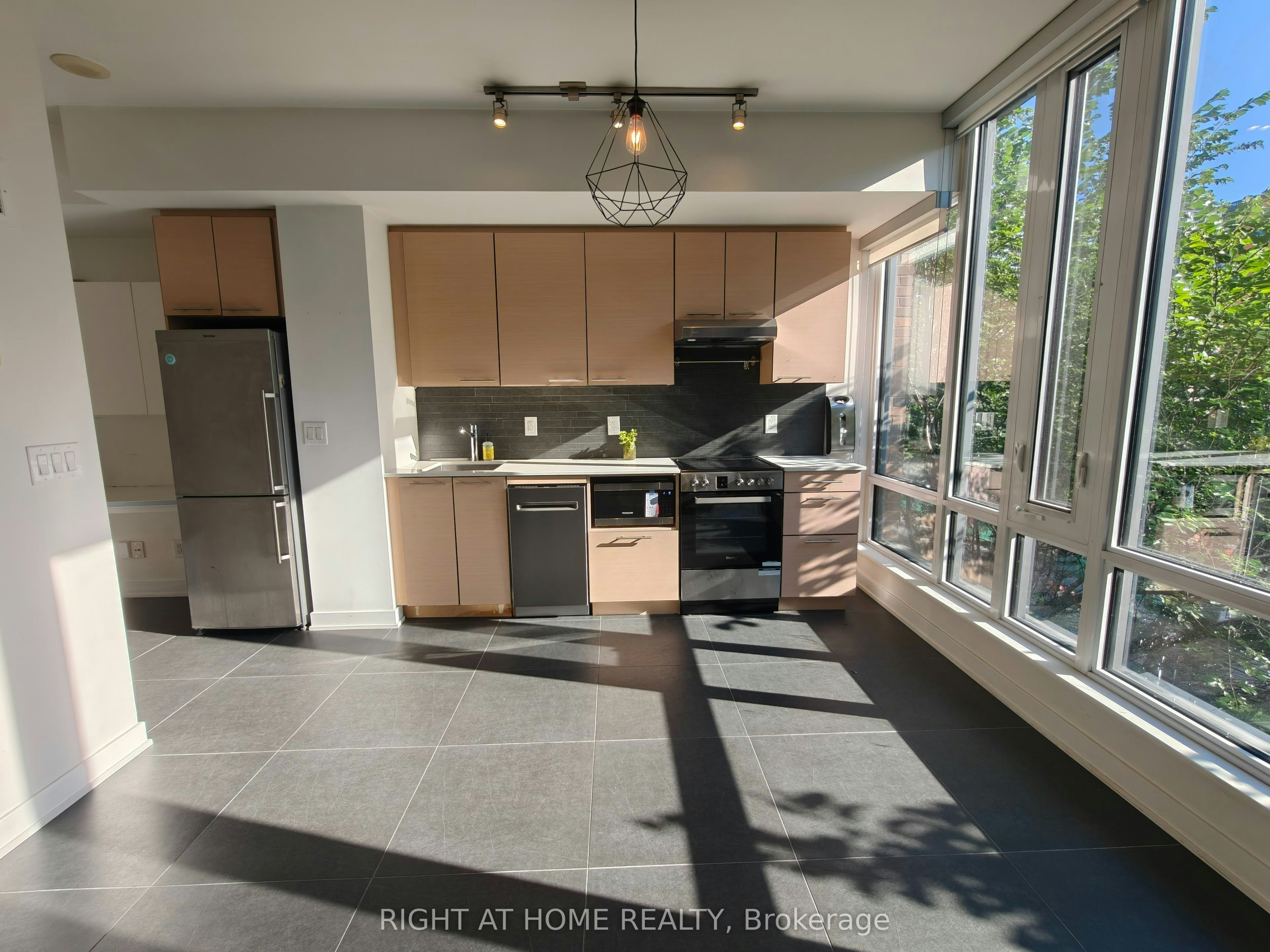 310-3 Market Street, Toronto, ON, M5E 0A3 - 5