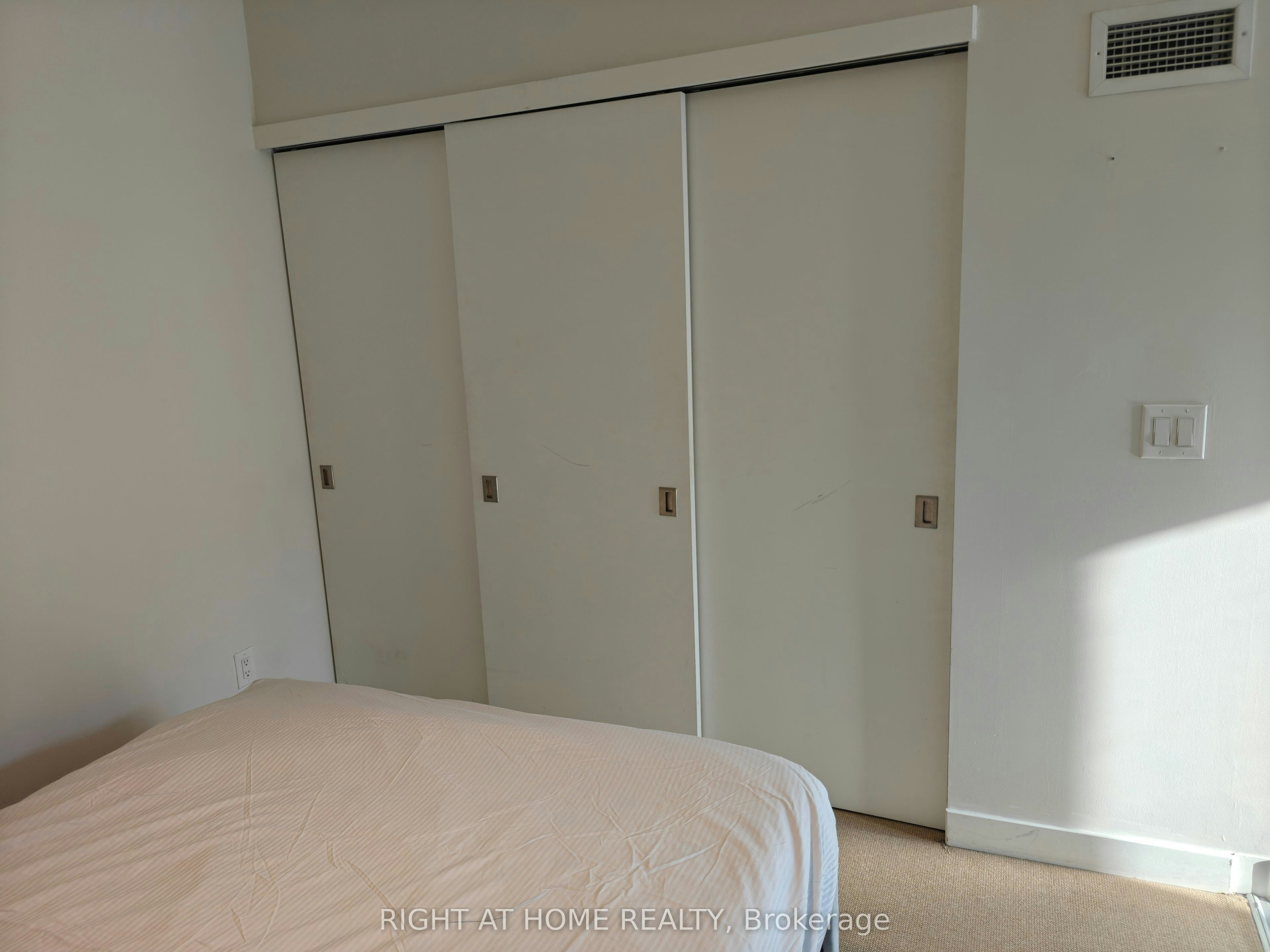 310-3 Market Street, Toronto, ON, M5E 0A3 - 8