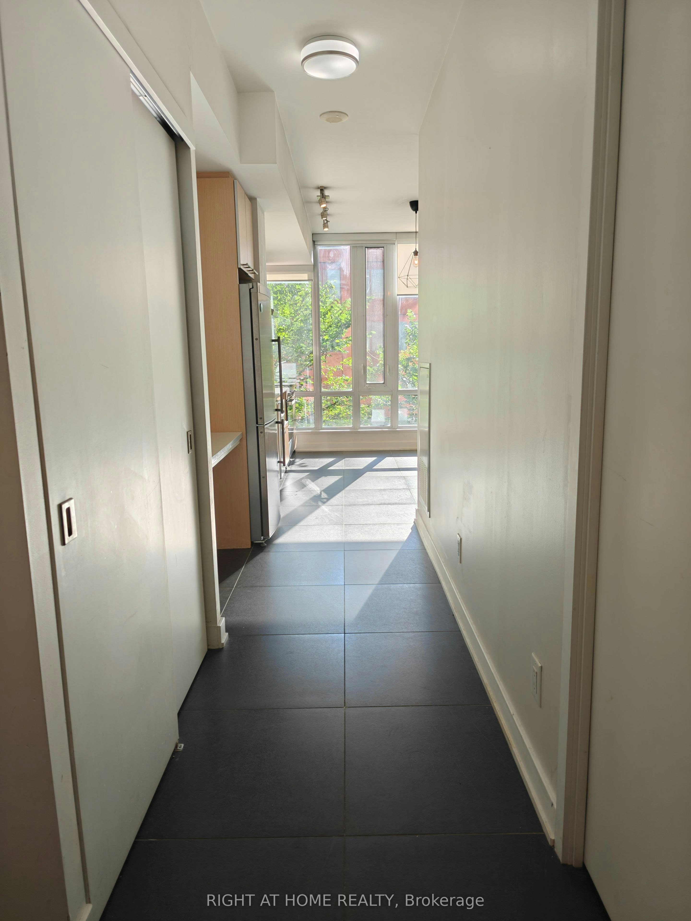 310-3 Market Street, Toronto, ON, M5E 0A3 - 2