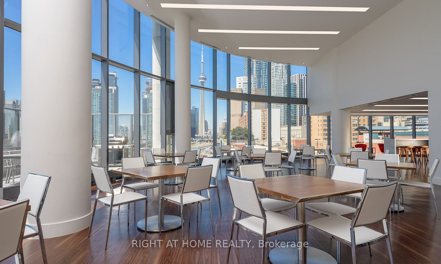 3 Market Street, Toronto, ON, M5E 0A3 - 4