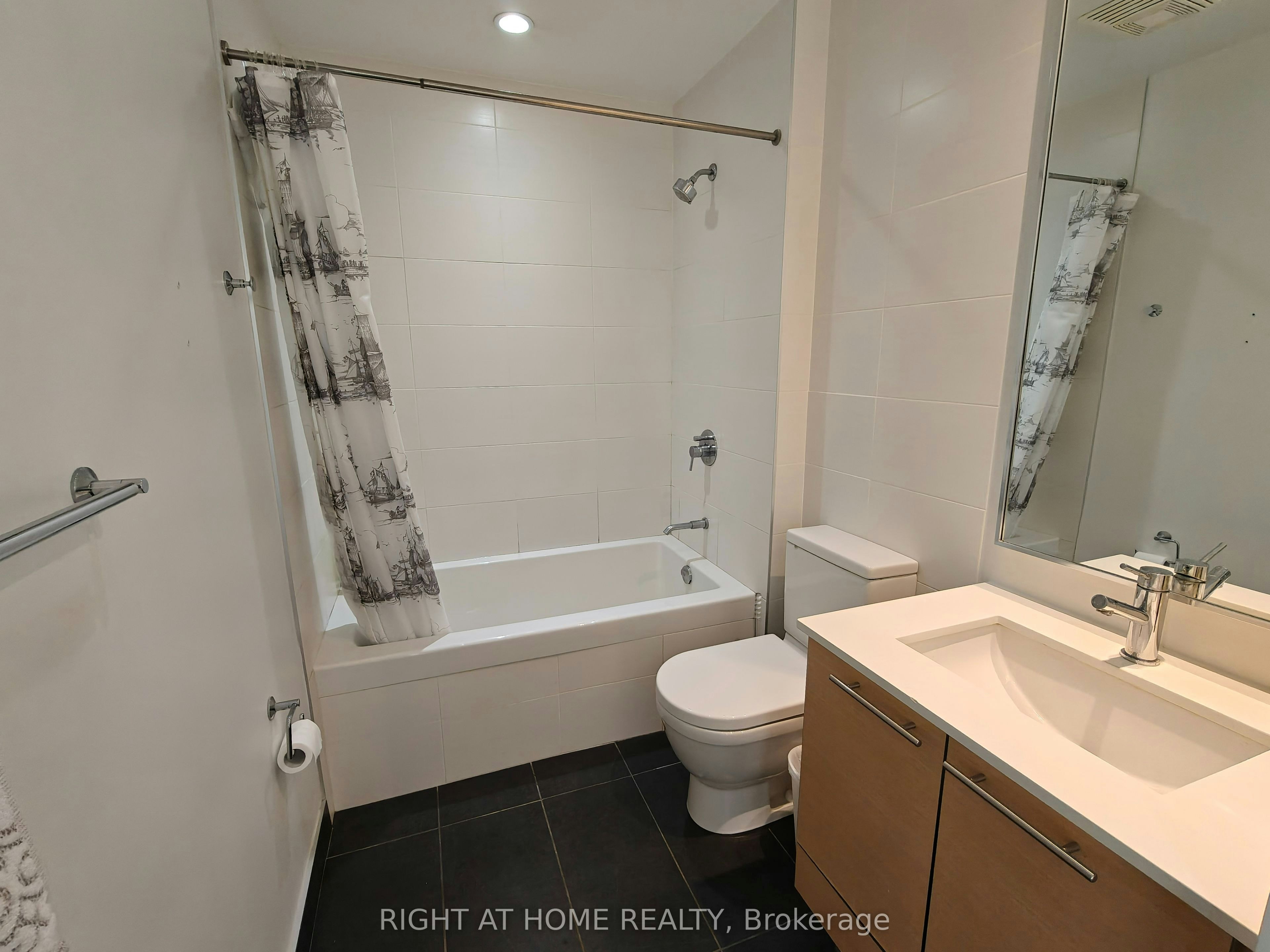 310-3 Market Street, Toronto, ON, M5E 0A3 - 9