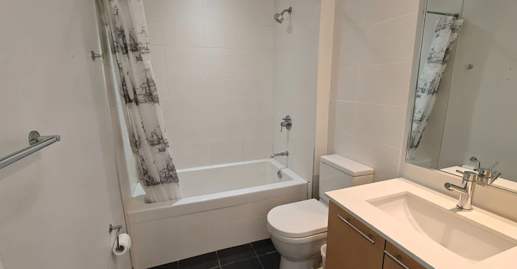 310-3 Market Street, Toronto, ON, M5E 0A3 - 9
