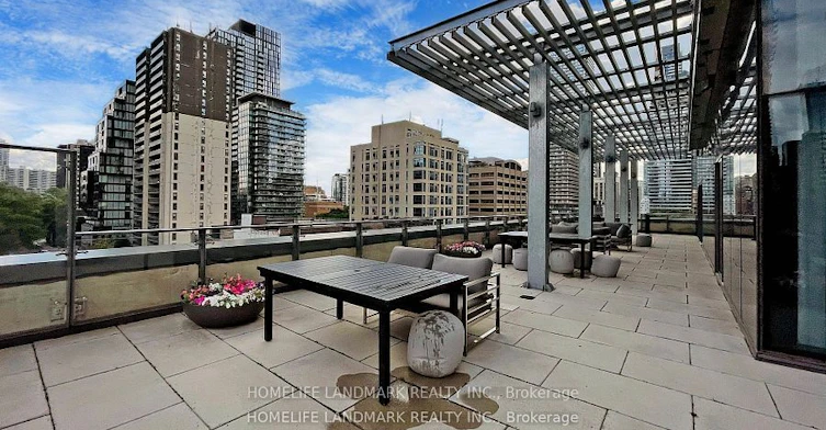 220-5 St Joseph Street, Toronto, ON, M4Y 0B6