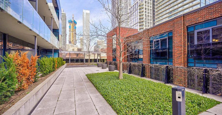 220-5 St Joseph Street, Toronto, ON, M4Y 0B6 - 8